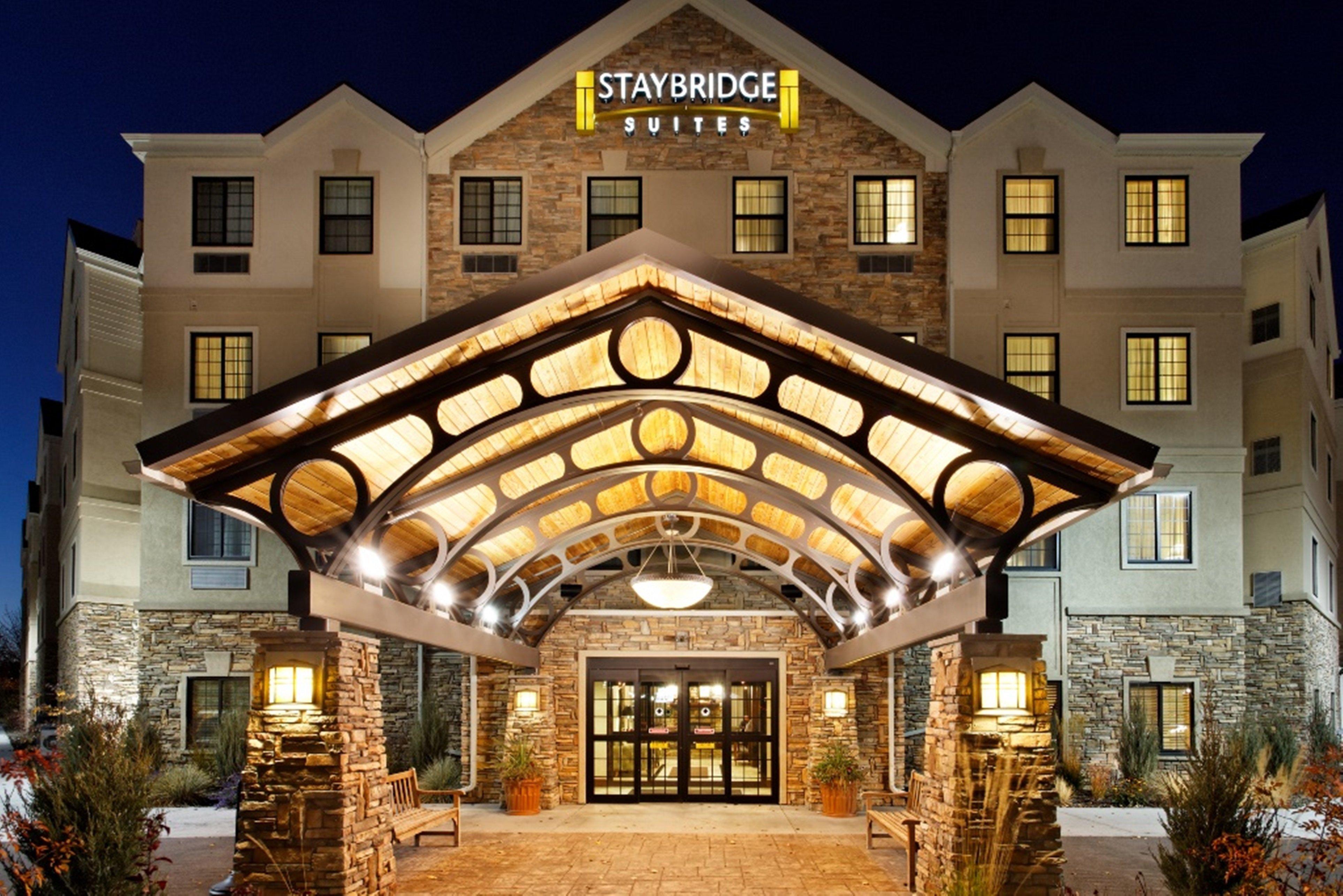 Staybridge Suites Dearborn By Ihg Exterior photo