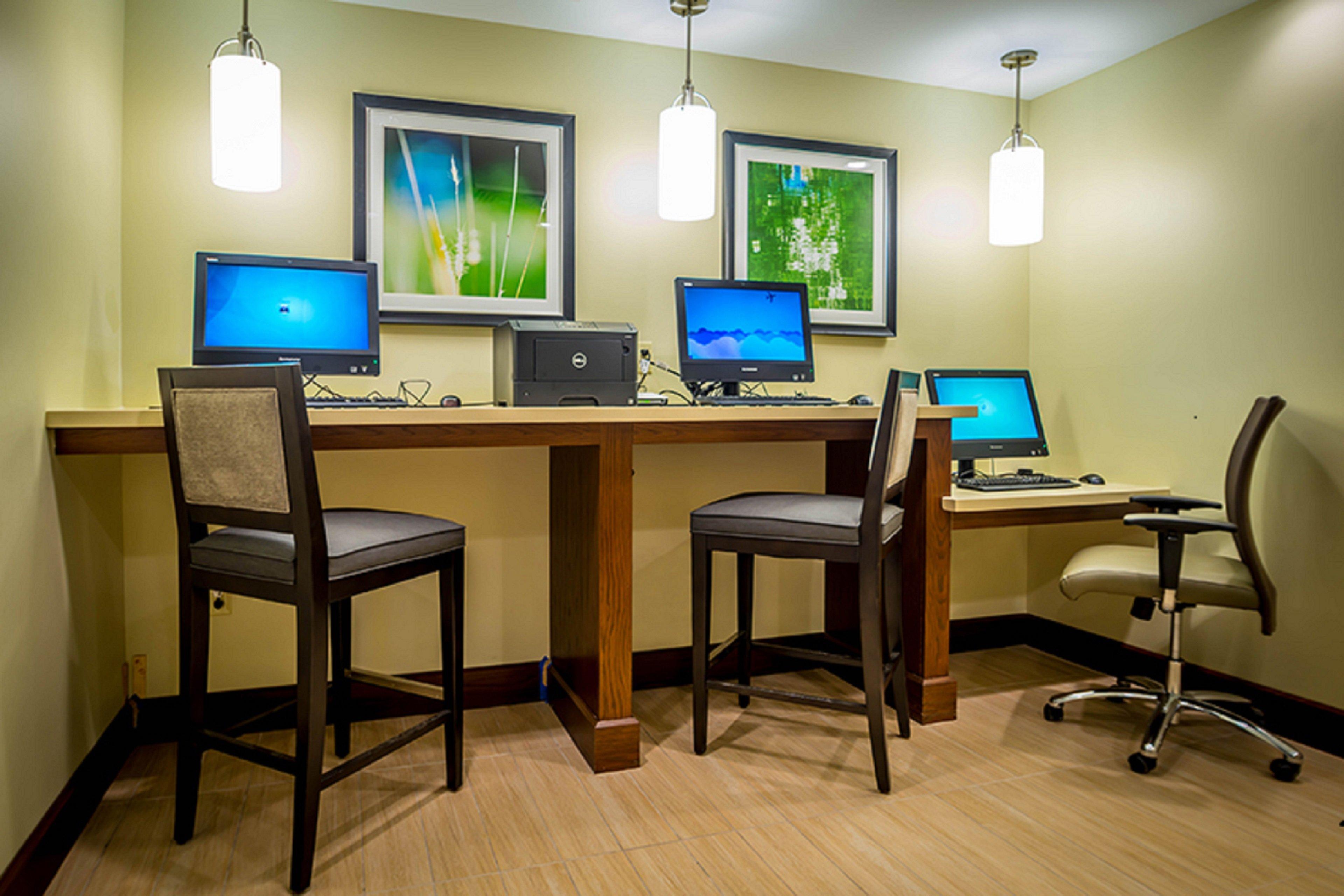 Staybridge Suites Dearborn By Ihg Exterior photo