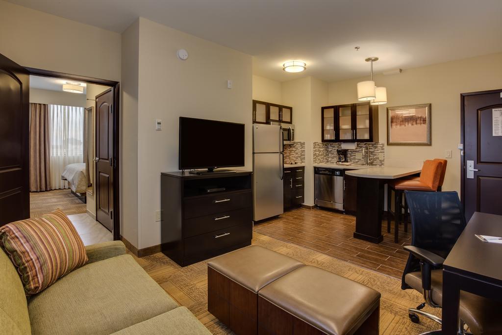 Staybridge Suites Dearborn By Ihg Exterior photo